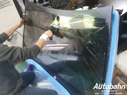 BMW 3GT 자동차 유리 교환 보험수리 자차 유리 교환 수입차 유리 교환 은 일산 아우토반에서 받으세요 ^^ / 고양시 삼송동