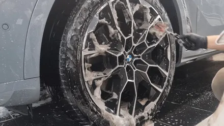 신형 BMW X740I 디테일링세차 프리미엄세차 출고후 세차 차량메인터넌스세차는 아우토반과 상의 하세요!! / 고양
