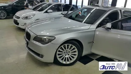 BMW 7시리즈에 자동차 최적화 스마트폰 양방향 터치 미러링 폰인카 & 네비게이션 장착 후기