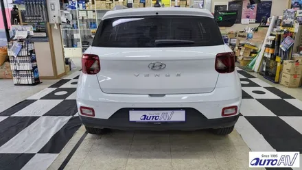 베뉴 서라운드 뷰 장착으로 안전하게 주차와 좁은 길 주행을 시작합니다. 대구 어라운드 뷰