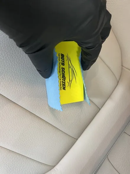벤츠 E클래스 E220d쿠페 화이트시트 클리닝과 가죽코팅 노원 중랑 쌍문 구리 / 노원, 도봉, 성북