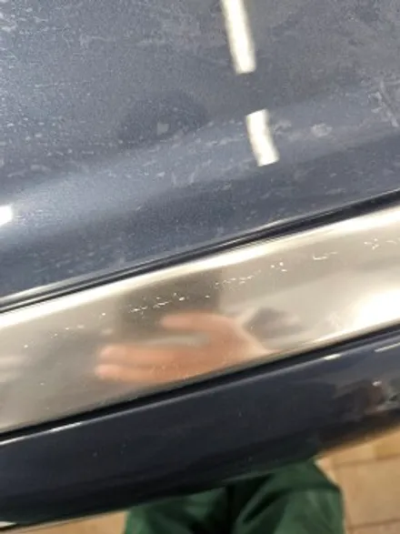볼보 XC60 : 신차출고 후 하루만에 아파트석회물 맞아서 보험처리 받았습니다 서울 노원 성북 성동 / 서울 노원구