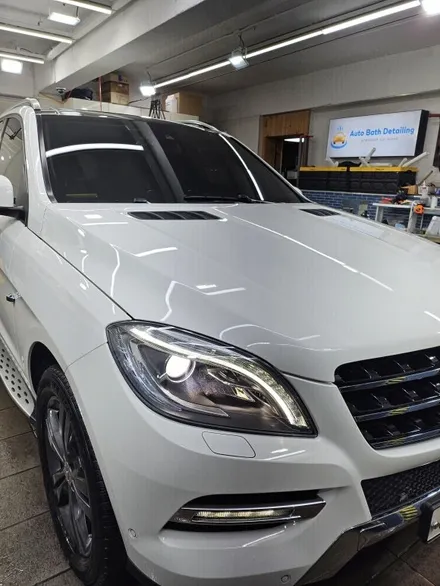 벤츠 ML350 : 노원중고차광택 전문점 추천으로 컨디션최상 아우토바스 (석회물얼룩) / 노원구 공릉동