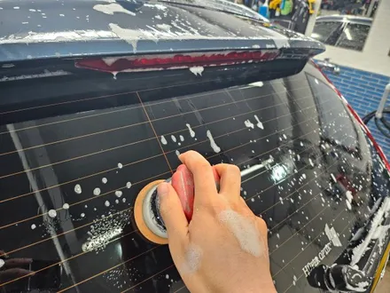 볼보 XC60 : 신차출고 후 하루만에 아파트석회물 맞아서 보험처리 받았습니다 서울 노원 성북 성동 / 서울 노원구