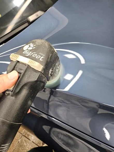 볼보 XC60 : 신차출고 후 하루만에 아파트석회물 맞아서 보험처리 받았습니다 서울 노원 성북 성동 / 서울 노원구