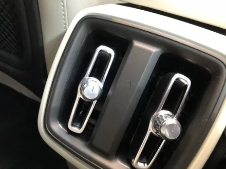 볼보 XC40 베이지시트 덱스워시 김포구래점 디테일링 손세차 / 경기 김포