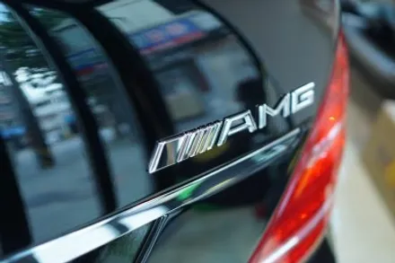 벤츠 W221 S클래스 63AMG 카본핸들부터 와이드콕핏스타일 모니터까지 시공했습니다! / 서울 중랑