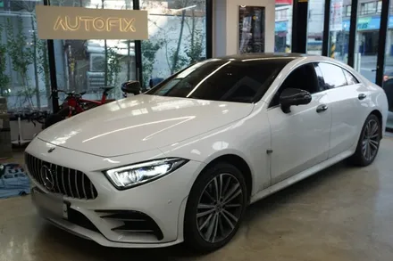 벤츠 20년식 CLS 400D 순정시스템 완벽연동! 안드로이드OS 시스템과 AMG 풀카본 핸들 시공해드렸습니다! / 서울 중랑