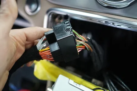 벤츠 GLA X156 쪼꼬만 모니터 떼내고 12인치 안드로이드 올인원 모니터 설치해 주기! / 중랑, 동대문, 광진구, 성동구