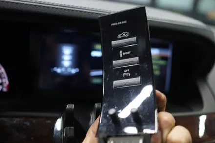 벤츠 W221 S500 저화질 순정모니터 를 10인치 고화질 안드로이드 올인원 모니터로 교체해 볼까요? / 중랑, 동대문, 광진구, 성동구