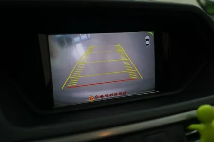 W212 E클래스 터치안되는 구형네비게이션을 사용하기 편리한 터치네비게이션으로 바꿔 드렸어요~! / 중랑, 동대문, 광진구, 성동구