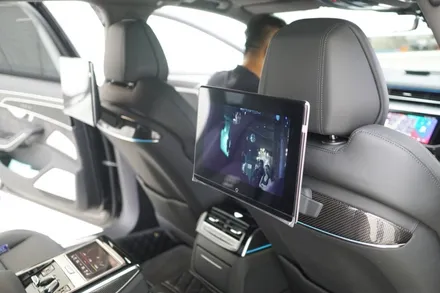 아우디 2020 S8 장식같은 리어모니터에 안드로이드 설치로 쓸모있는 녀석으로 만들어 드렸어요! / 중랑, 동대문, 광진구, 성동구