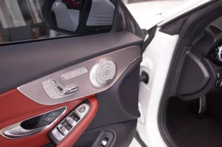 벤츠 21년식 W205 C클래스컨버터블 순정연동 엠비언트 송풍구와 부메스터 엠비언트 커버 장착하기! / 중랑, 동대문, 광진구, 성동구