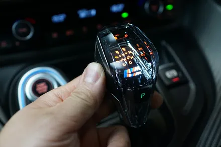 BMW 슈퍼카? I8 올드한 실내를 한껏 꾸며봤습니다! FEAT. 크리스털~~~기어봉 / BMW / i8 / 서울 중랑구