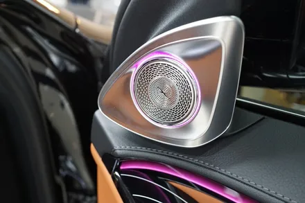 벤츠 W223 S400D 순정4D부메스터 전동스피커, 숏바디전용 피아노라커트림  그리고 액티브엠비언트까지 완벽한 조합! / 중랑, 동대문, 광진구, 성동구