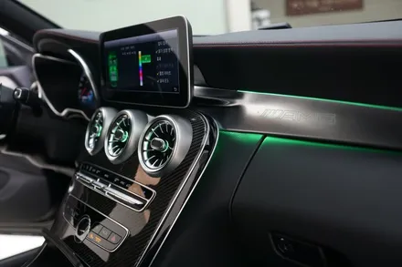 W205 C43AMG 카브리올레 64색 순정연동 엠비언트 송풍구 작업~ 그리고 센터스피커 교체하기! / 중랑, 동대문, 광진구, 성동구