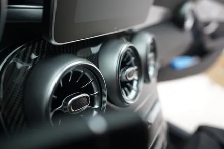 벤츠 C43AMG 순정 3색 엠비언트 연동 송풍구엠비언트 그리고 부메스터 전동트위터 작업 ! / 중랑, 동대문, 광진구, 성동구