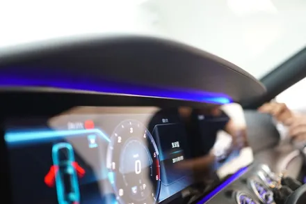 벤츠 W238 E클래스 컨버터블 에겐 와이드콕핏과 송풍구 엠비언트 필수 아이템이죠~! 망설일 이유가 없어요! / 중랑, 동대문, 광진구, 성동구