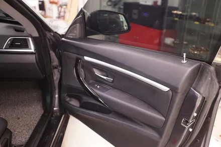 19년식 BMW 3GT 차량에 조그다이얼로 조절하는 순정스타일 엠비언트 + 회오리엠비언트 커버 시공해 드렸습니다! / 중랑, 동대문, 광진구, 성동구