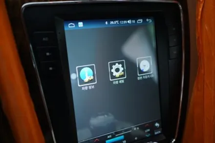 벤틀리 컨티넨탈 2세대 오디오 시스템을  고화질 대화면 모니터로 교체 작업하기~! / 중랑, 동대문, 광진구, 성동구