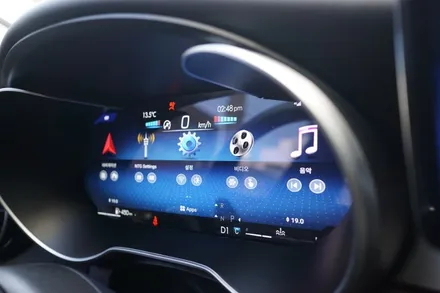 W205 C클래스, 감성과 편의성 모두 잡은 디지털 계기판+모니터 업그레이드 / 서울 중랑