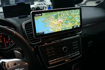 벤츠 W166 GLE 63AMG 모니터교체, 엠비언트, 핸들까지~ 실내 컨버전 튜닝 제안해 드립니다! / 중랑, 동대문, 광진구, 성동구