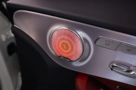 벤츠 21년식 W205 C클래스컨버터블 순정연동 엠비언트 송풍구와 부메스터 엠비언트 커버 장착하기! / 중랑, 동대문, 광진구, 성동구