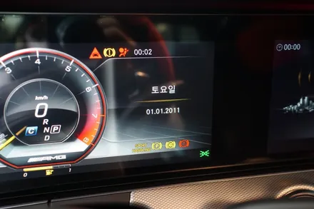 서울 중랑구 / 세로그릴 &순정AMG 풀코딩, 그리고 순정모니터 에어터치 카링킷 안드로이드  / 벤츠 / E-클래스 W213