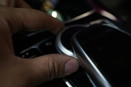 벤츠 W213 E53AMG 순정연동 안드로이드시스템! 그리고 AMG 카본핸들 시공해 드렸습니다! / 서울 중랑