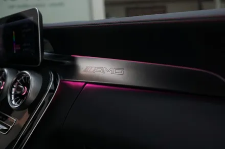 W205 C43AMG 카브리올레 64색 순정연동 엠비언트 송풍구 작업~ 그리고 센터스피커 교체하기! / 중랑, 동대문, 광진구, 성동구