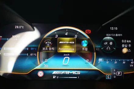 W205 C클래스 AMG 디지털콕핏 순정계기판 교체작업 해드렸어요! / 중랑, 동대문, 광진구, 성동구