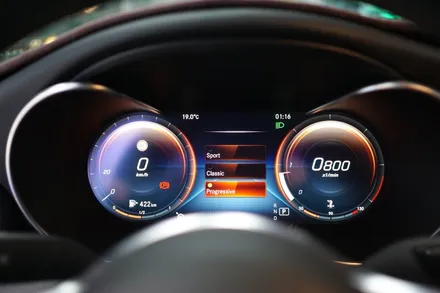W205 19년식 C클래스 순정 디지털콕핏 계기판 교체작업! / 중랑, 동대문, 광진구, 성동구