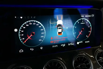 벤츠 W213 E53AMG 순정연동 안드로이드시스템! 그리고 AMG 카본핸들 시공해 드렸습니다! / 서울 중랑