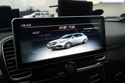 벤츠 W166 GLE 63AMG 모니터교체, 엠비언트, 핸들까지~ 실내 컨버전 튜닝 제안해 드립니다! / 중랑, 동대문, 광진구, 성동구