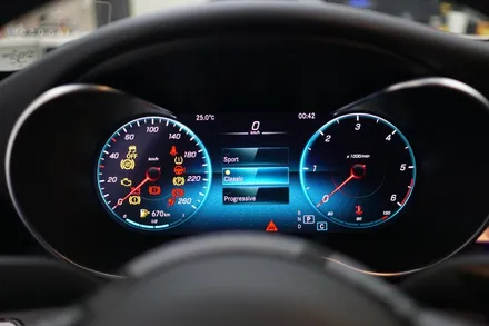 벤츠 W205 20년식 C클래스 차량에 최강만족도 디지털콕핏 계기판 시공했어요! / 중랑, 동대문, 광진구, 성동구