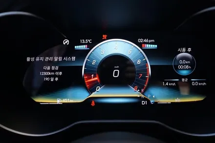 W205 C클래스, 감성과 편의성 모두 잡은 디지털 계기판+모니터 업그레이드 / 서울 중랑
