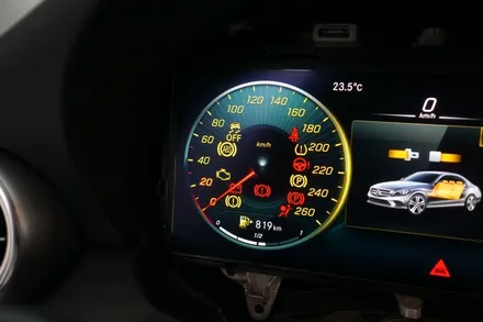 전국에서 찾아오시는 와이드콕핏 맛집! 이번엔  W205 C클래스 디지털콕핏 작업해 드렸어요~ / 중랑, 동대문, 광진구, 성동구