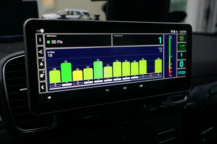 벤츠 W166 GLE 63AMG 모니터교체, 엠비언트, 핸들까지~ 실내 컨버전 튜닝 제안해 드립니다! / 중랑, 동대문, 광진구, 성동구