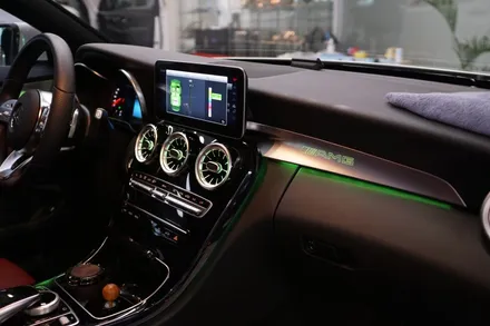 벤츠 21년식 W205 C클래스컨버터블 순정연동 엠비언트 송풍구와 부메스터 엠비언트 커버 장착하기! / 중랑, 동대문, 광진구, 성동구