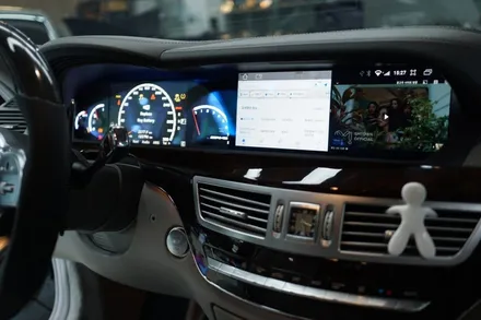 벤츠 W221 S클래스 63AMG 카본핸들부터 와이드콕핏스타일 모니터까지 시공했습니다! / 서울 중랑