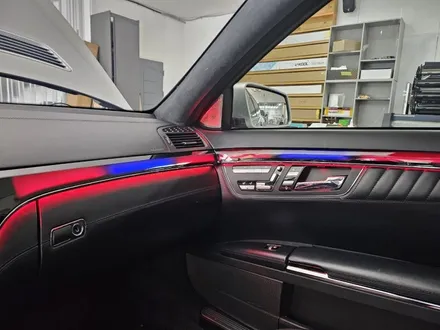 완전히 새로워진 08~13년식 W221 S클래스 전용 송풍구 액티브엠비언트 시공! / 서울 중랑