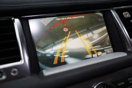2011년식 L320 레인지로버 스포츠! 순정에도 없는 전동트렁크 옵션과 컨버전 안드로이드 모니터 설치했습니다! / 서울 중랑