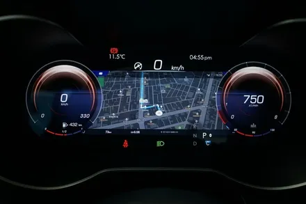 W205 C클래스, 감성과 편의성 모두 잡은 디지털 계기판+모니터 업그레이드 / 서울 중랑