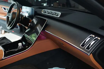 벤츠 23년식 W223 S400D 엠비언트풀옵션 작업에 피아노트림까지 한번에 시공해 드렸습니다~ FEAT. 디지털라이트코딩 / 중랑, 동대문, 광진구, 성동구