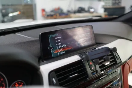 BMW 4시리즈 15인치 안드로이드 모니터 컨버전 시공과  무스웨이로 사운드까지 완벽하게 업그레이드 해드렸습니다! / 서울 중랑