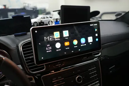 벤츠 W166 GLE 63AMG 모니터교체, 엠비언트, 핸들까지~ 실내 컨버전 튜닝 제안해 드립니다! / 중랑, 동대문, 광진구, 성동구