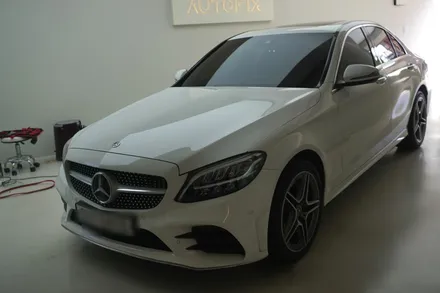 벤츠 21년식 페리 W205 C클래스 순정형 엠비언트와 멀티컬러 코딩~! 엠비언트 송풍구도 함께 작업 했어요! / 중랑, 동대문, 광진구, 성동구