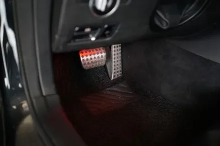 벤츠 AMG GT 쿠페 송풍구엠비언트 시공과 순정에도 없는 엠비언트 업그레이드 시공 해드렸습니다~!