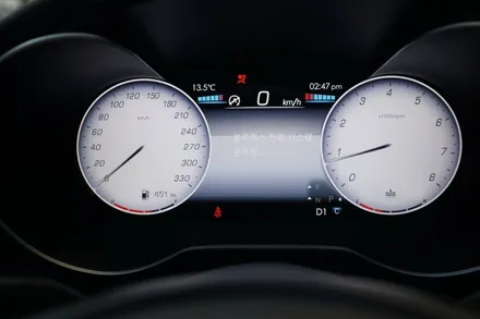 W205 C클래스, 감성과 편의성 모두 잡은 디지털 계기판+모니터 업그레이드 / 서울 중랑