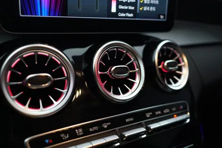 벤츠 20년식 W205 C클래스 순정 어라운드뷰 작업 그리고 풀옵션 엠비언트생성 까지 한번에~! / 중랑, 동대문, 광진구, 성동구